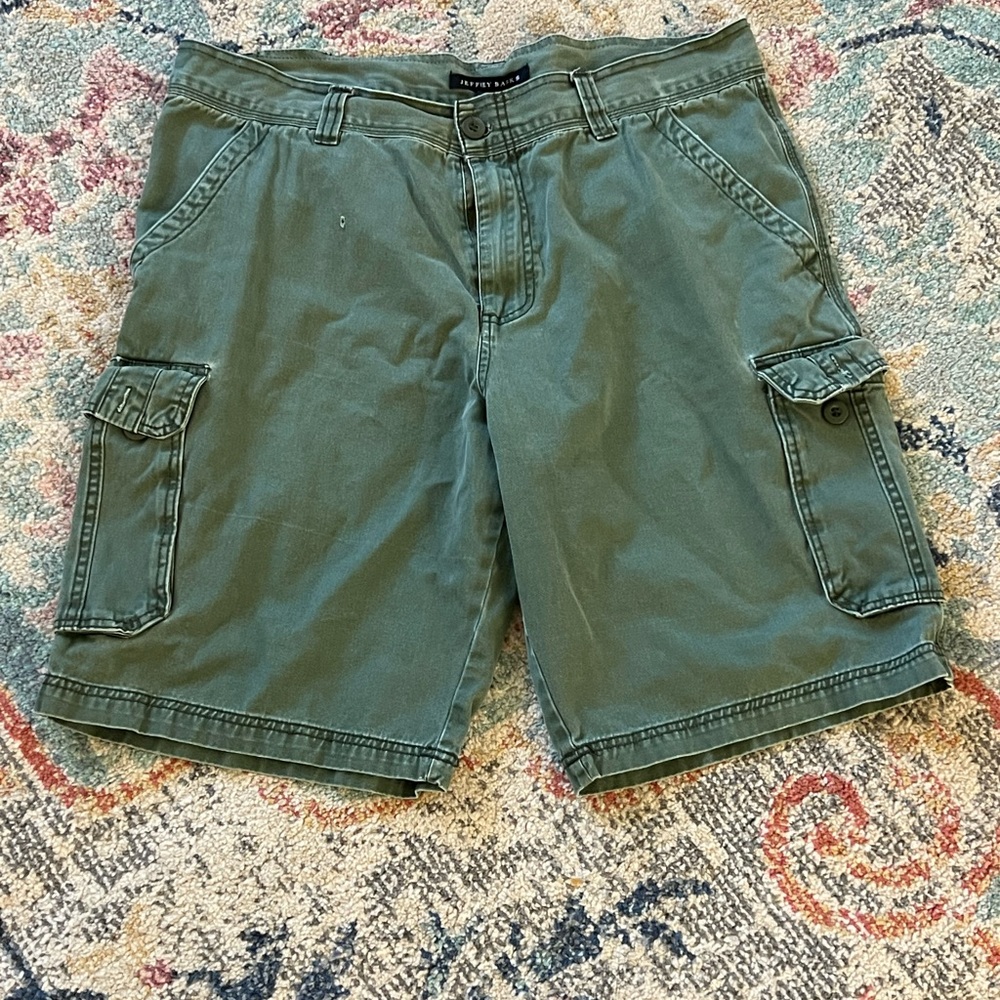 Jeffery Banks- Green Khaki Shorts